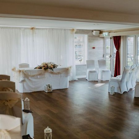 Hilton House Hotel Bagian luar foto