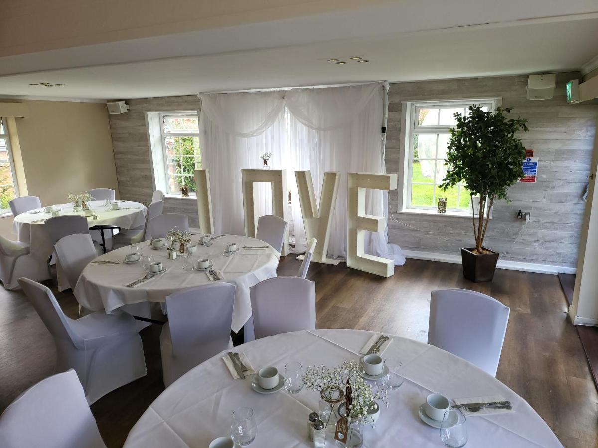 Hilton House Hotel Bagian luar foto
